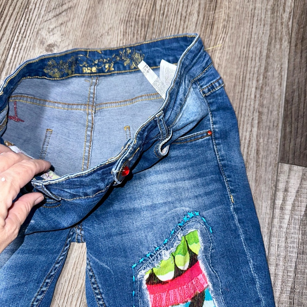 Desigual USA patchwork colorful raw hem jeans sz 32 embroidered pants - Picture 4 of 8